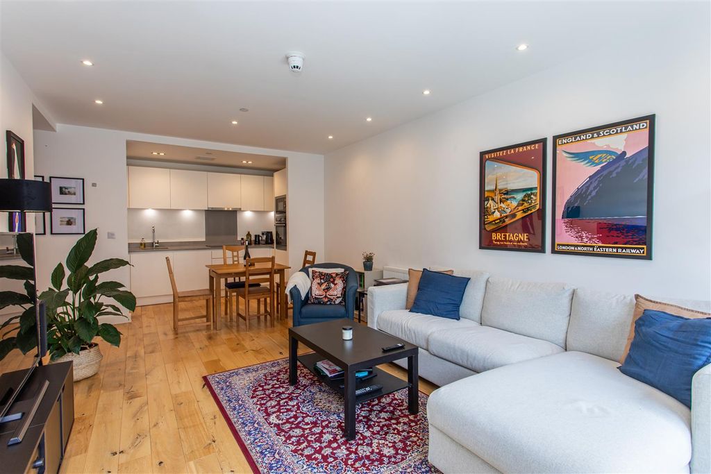 Property photo 3 of 15 Reception Room