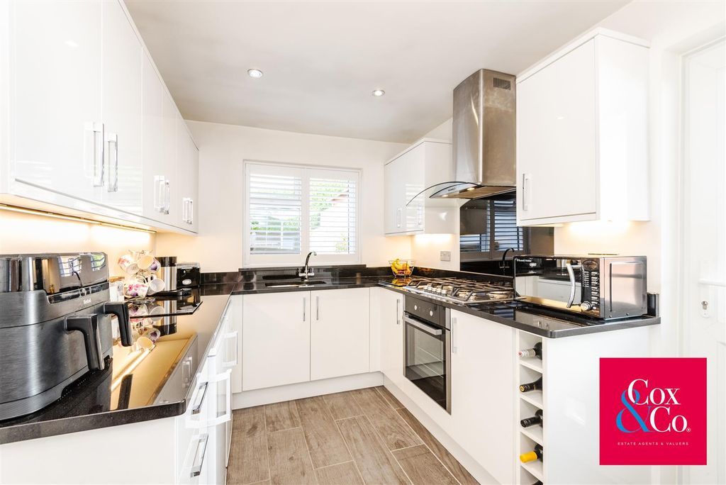 Property photo 2 of 16 81O_1226.Jpg