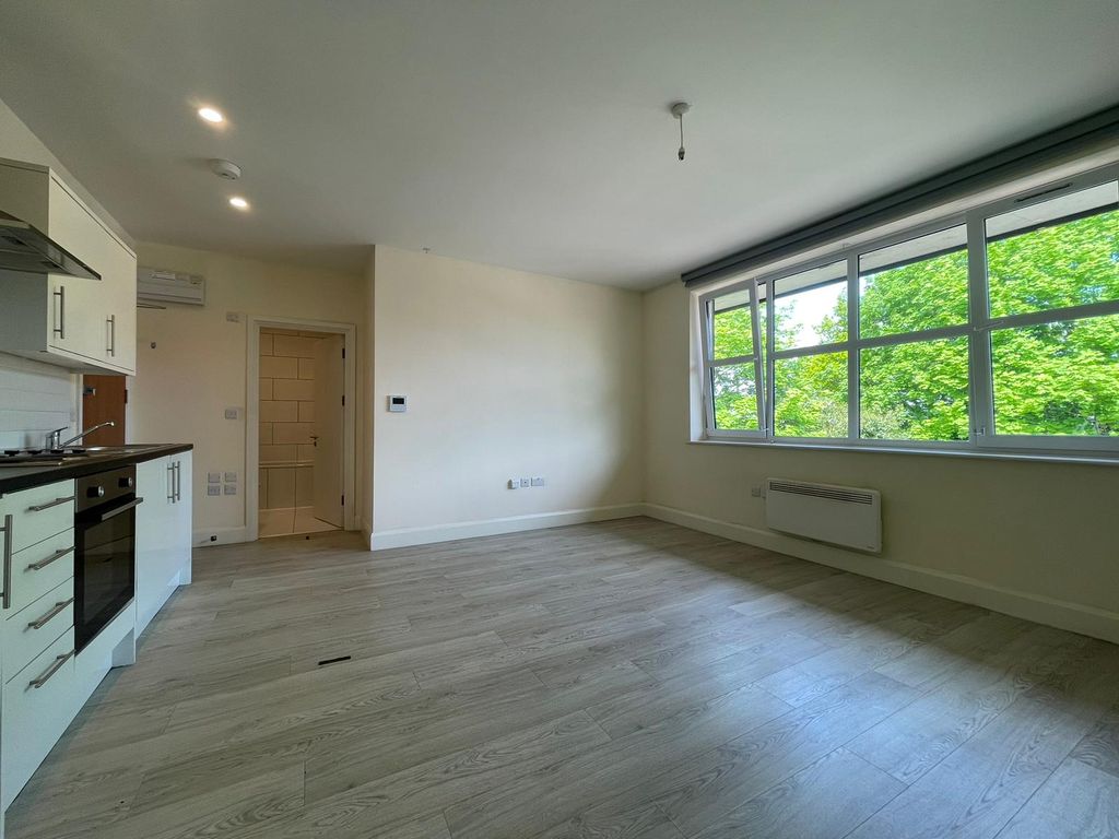 Property photo 1 of 11 Image