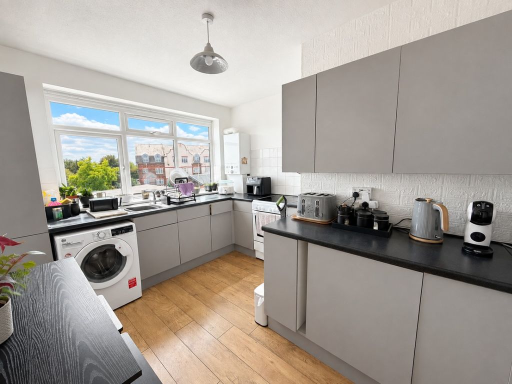 Property photo 3 of 10 5377303