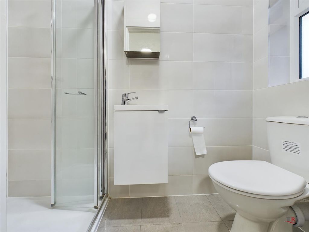 Property photo 2 of 6 Cam02489G0-Pr0027-Still014.Jpg