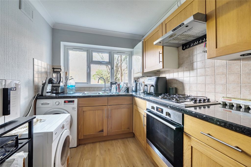 Property photo 1 of 18 Picture No. 15