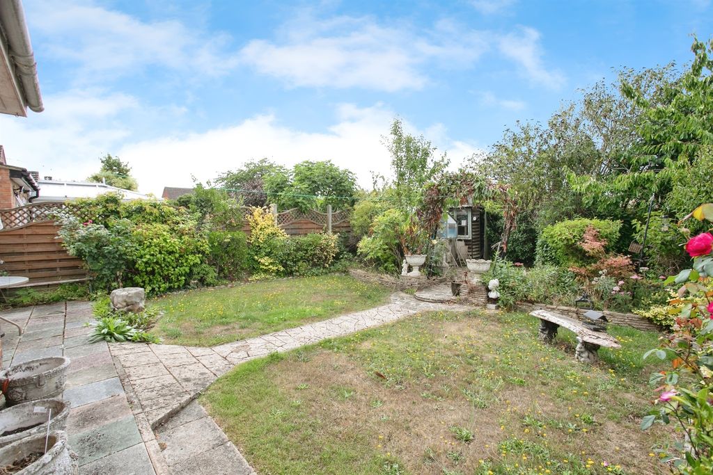 Property photo 2 of 17