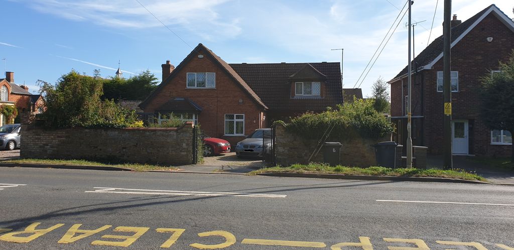 Property photo 1 of 1