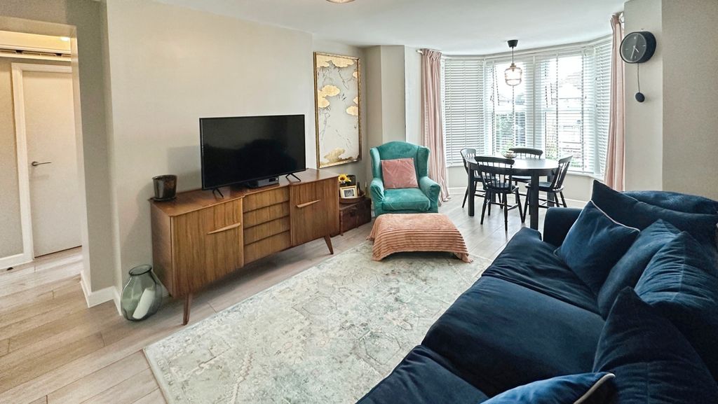 Property photo 2 of 14 Pbox-Img.Jpg