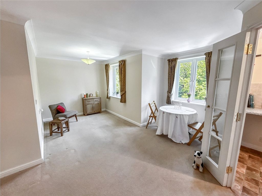 Property photo 3 of 14 Picture No. 12