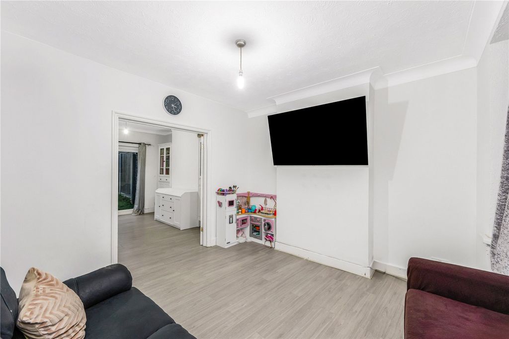 Property photo 2 of 15 Reception Room