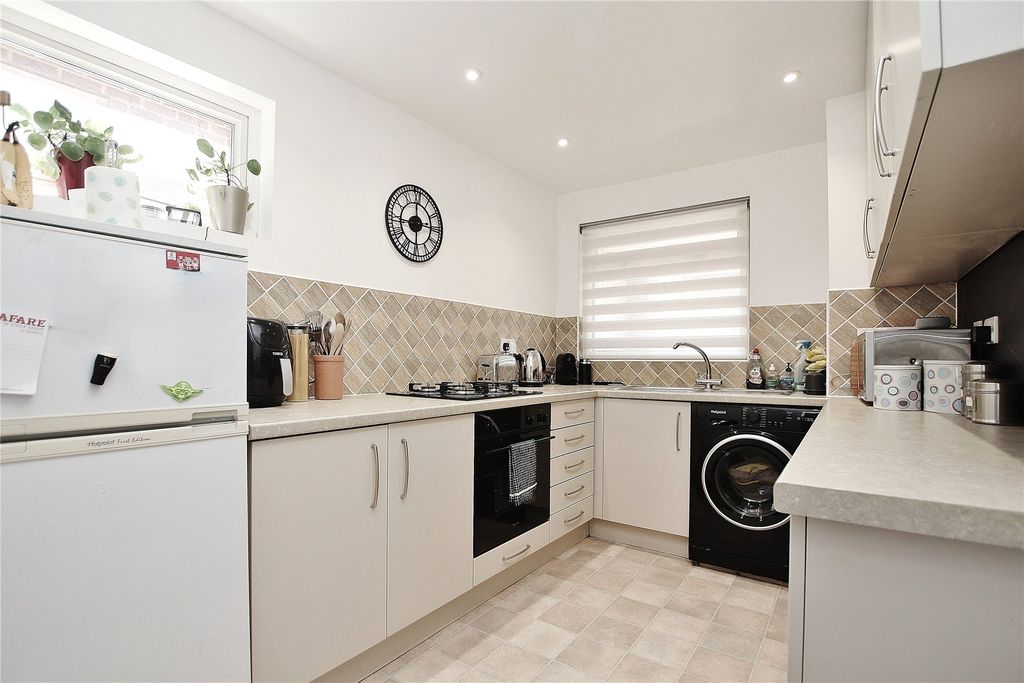 Property photo 3 of 11 Picture No. 11