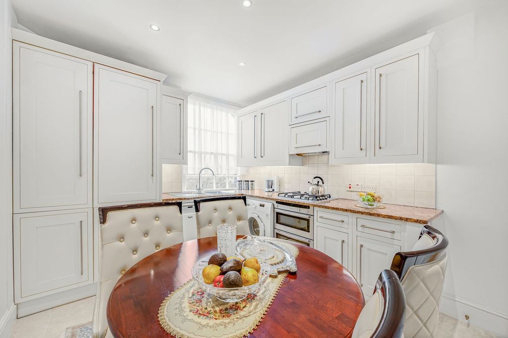 Property photo 2 of 18 Picture No. 07