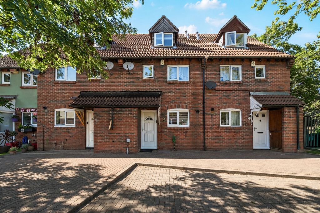 Property photo 1 of 13 External