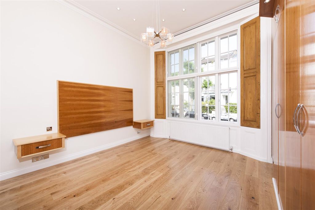 Property photo 3 of 9 P (9).Jpg