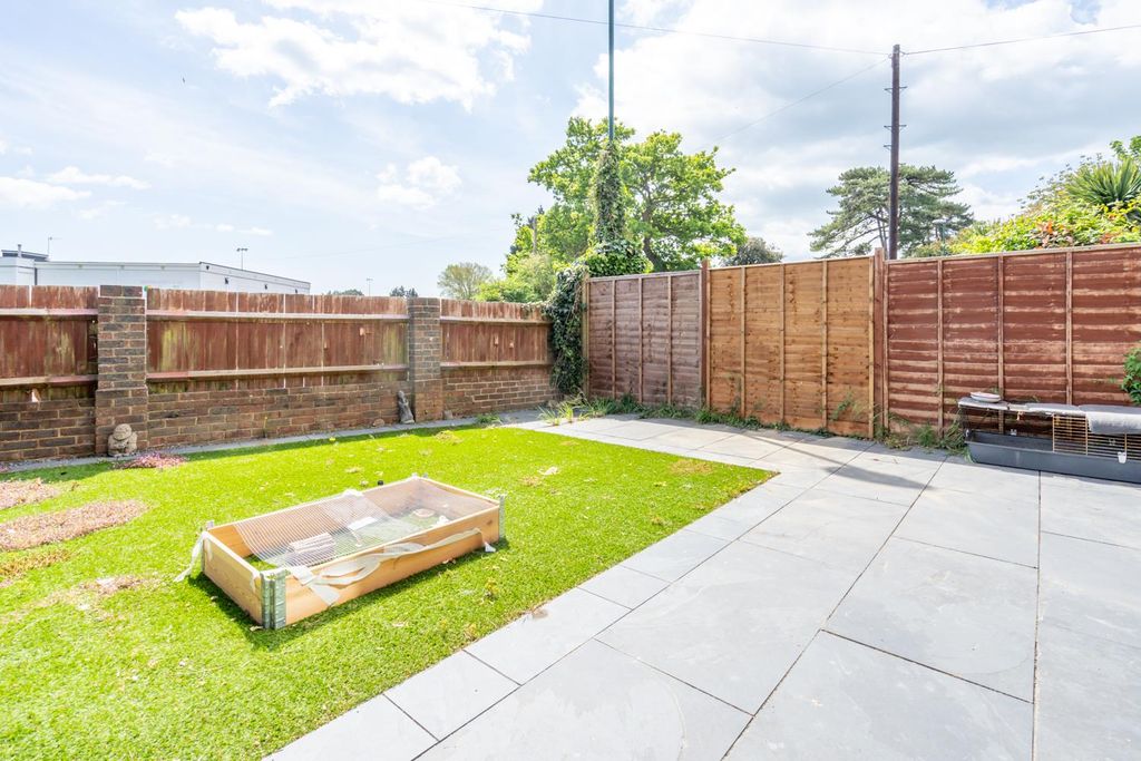Property photo 2 of 16 Rear Garden.Jpg