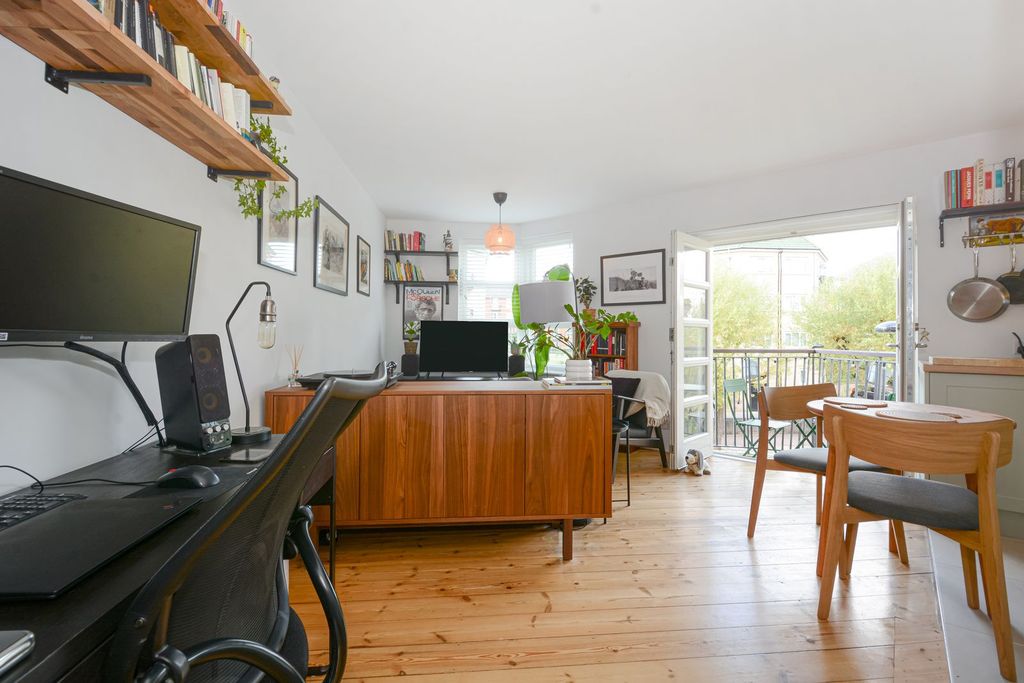 Property photo 2 of 12 Rqdr9U7W
