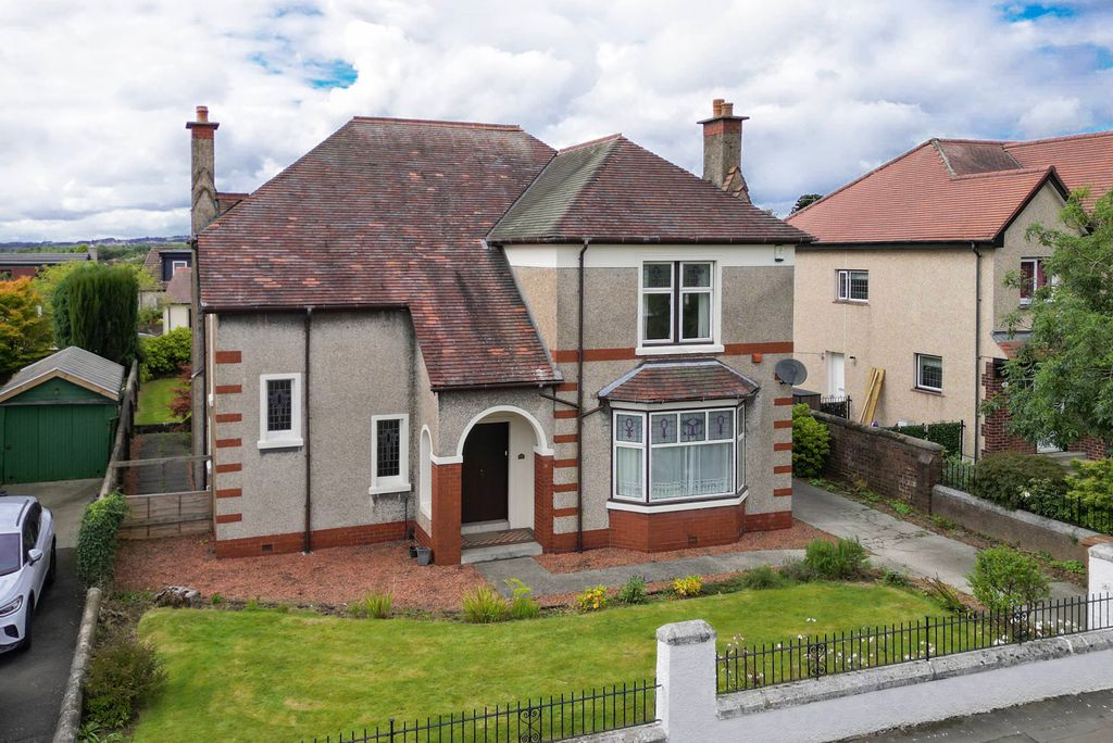 Property photo 1 of 15