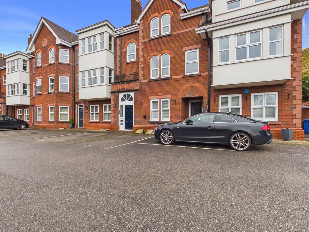 Property photo 1 of 21 Cam03729G0-Pr0267-Still002