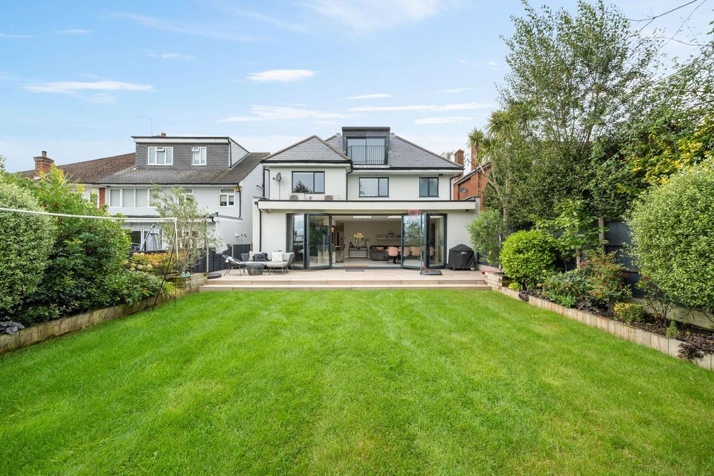 Additional image 22 of 6 bed detached house for saleEdgwarebury Lane, Edgware HA8