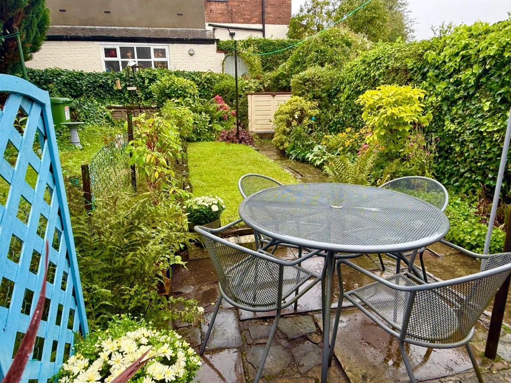 Property photo 2 of 16