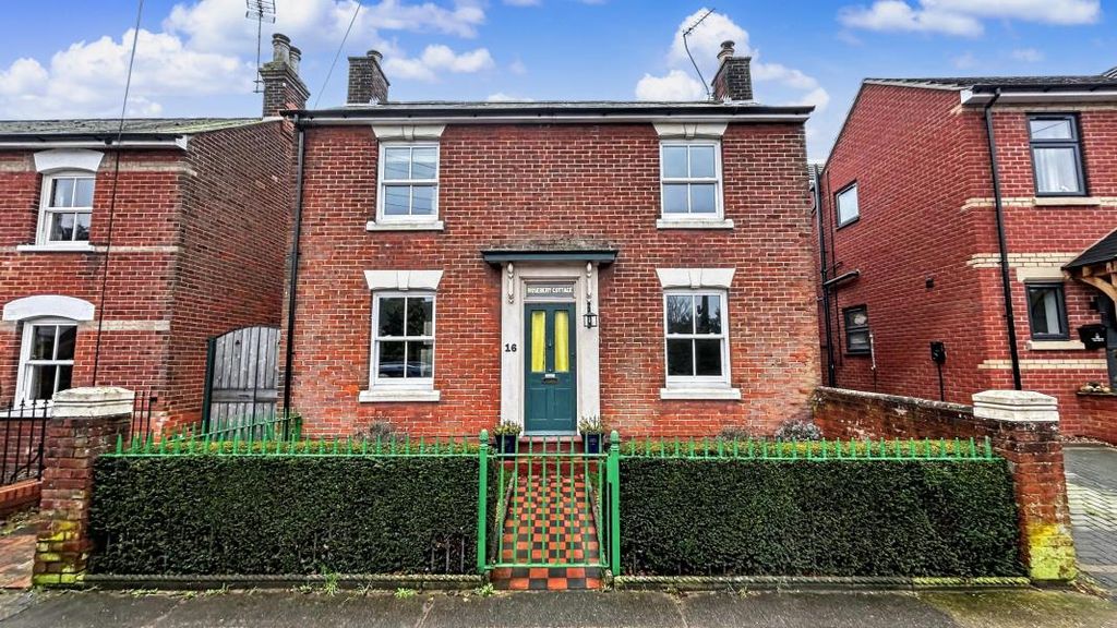 Property photo 1 of 18