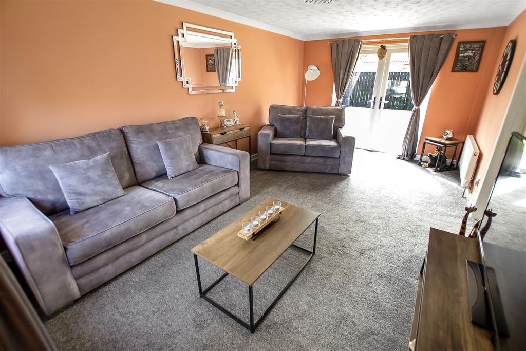 Property photo 3 of 12 Living Room (2).Jpg