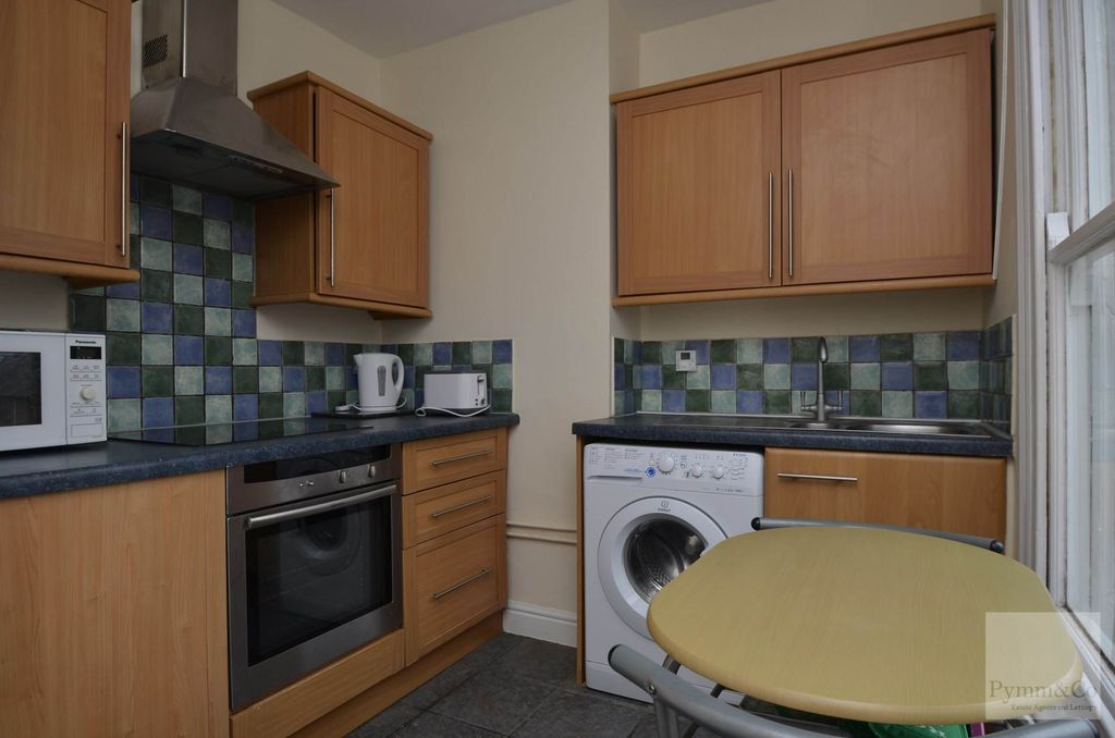 Property photo 2 of 3
