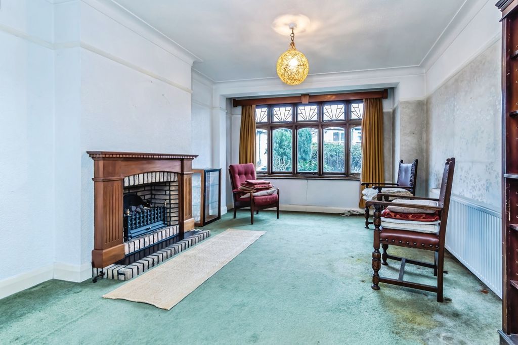 Property photo 2 of 20 Pbox-Img.Jpg