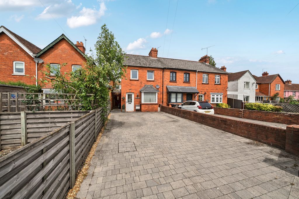Property photo 1 of 12