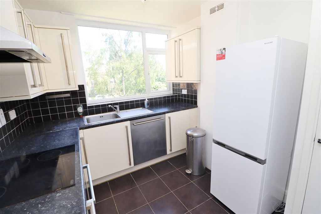 Property photo 2 of 16 Img_7768.Jpg
