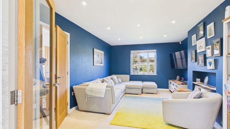 Property photo 2 of 21 Photo 1