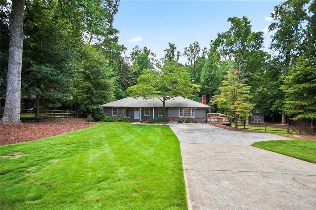 Property photo 1 of 25