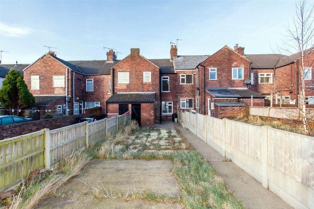 Property photo 2 of 12