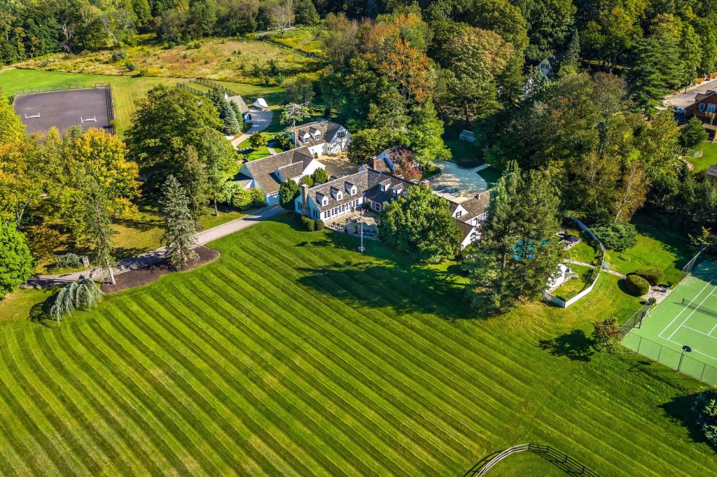 Property photo 1 of 30