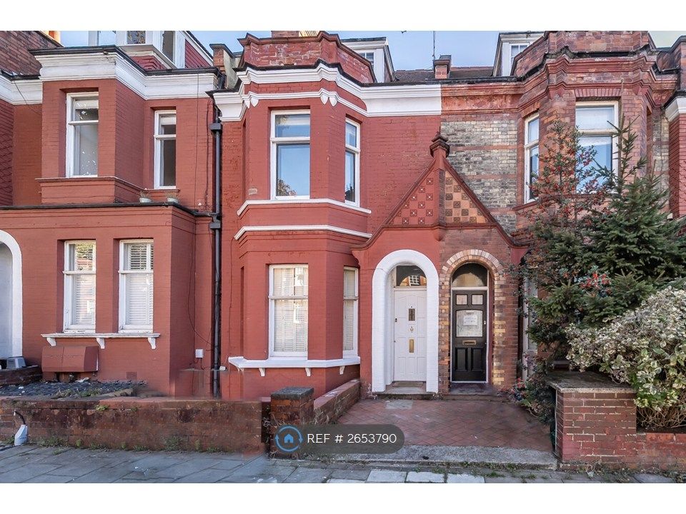 Property photo 2 of 27