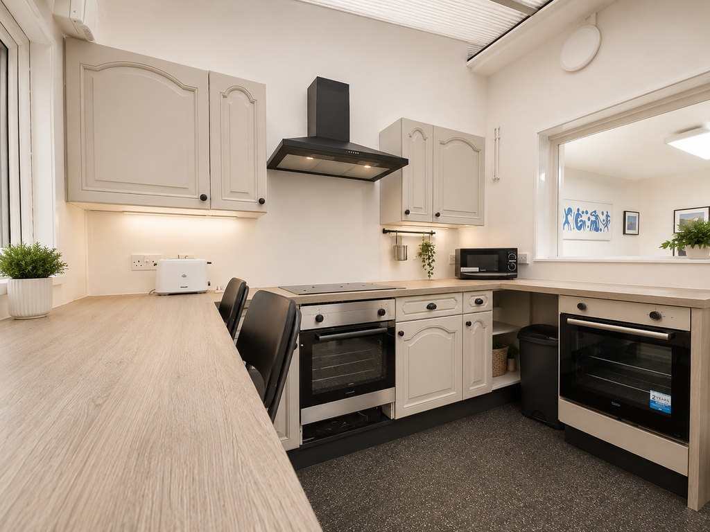 Property photo 1 of 14 Kitchen