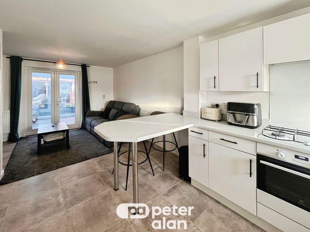 Property photo 2 of 19 Front