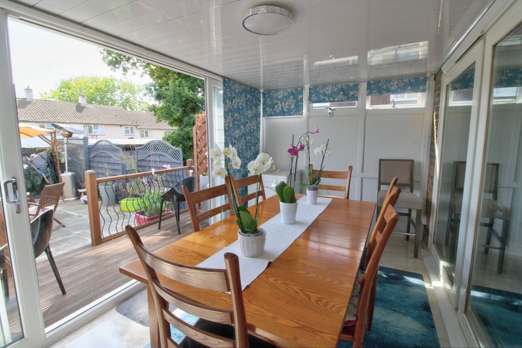 Property photo 2 of 24