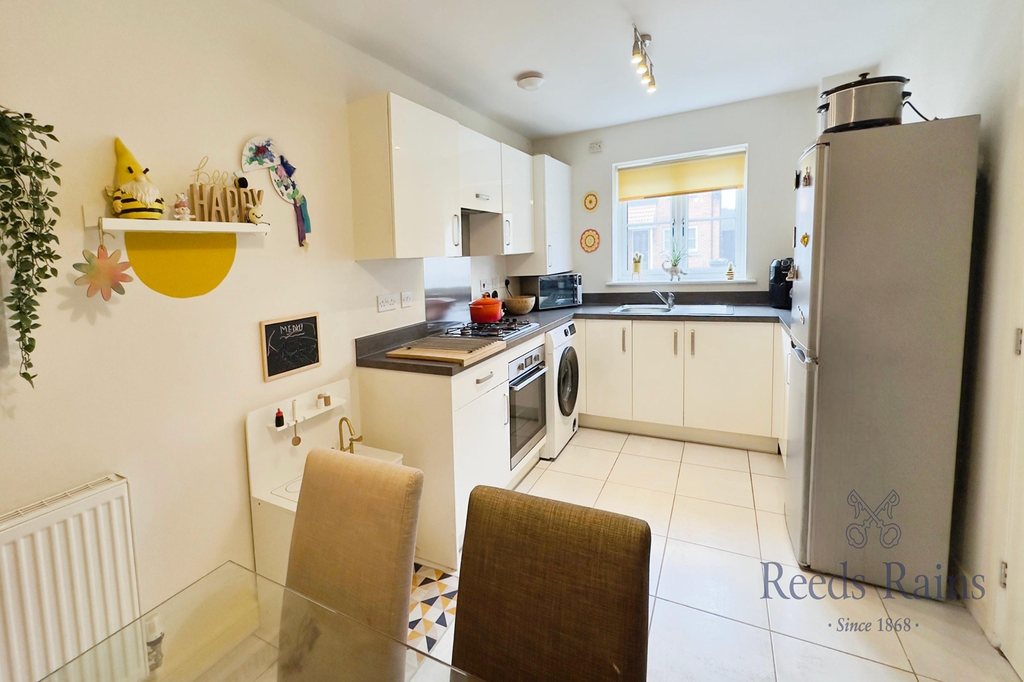 Property photo 2 of 14 Kitchen Diner