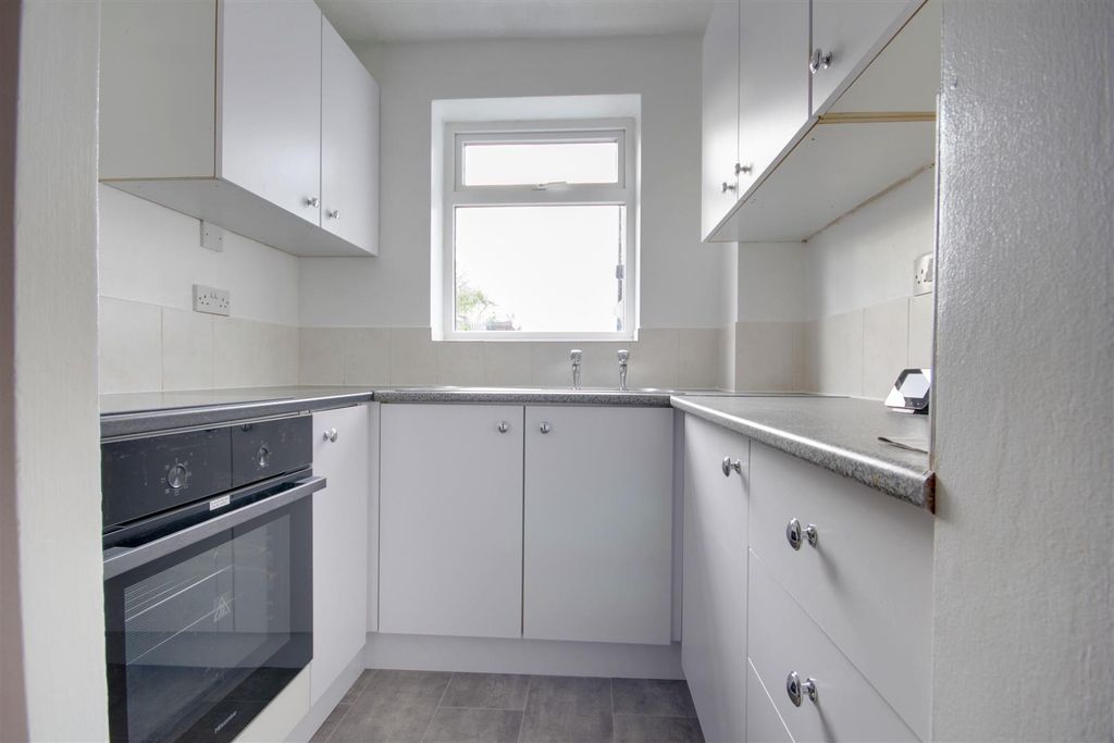 Property photo 2 of 9 Img_4616-Img_4618.Jpg