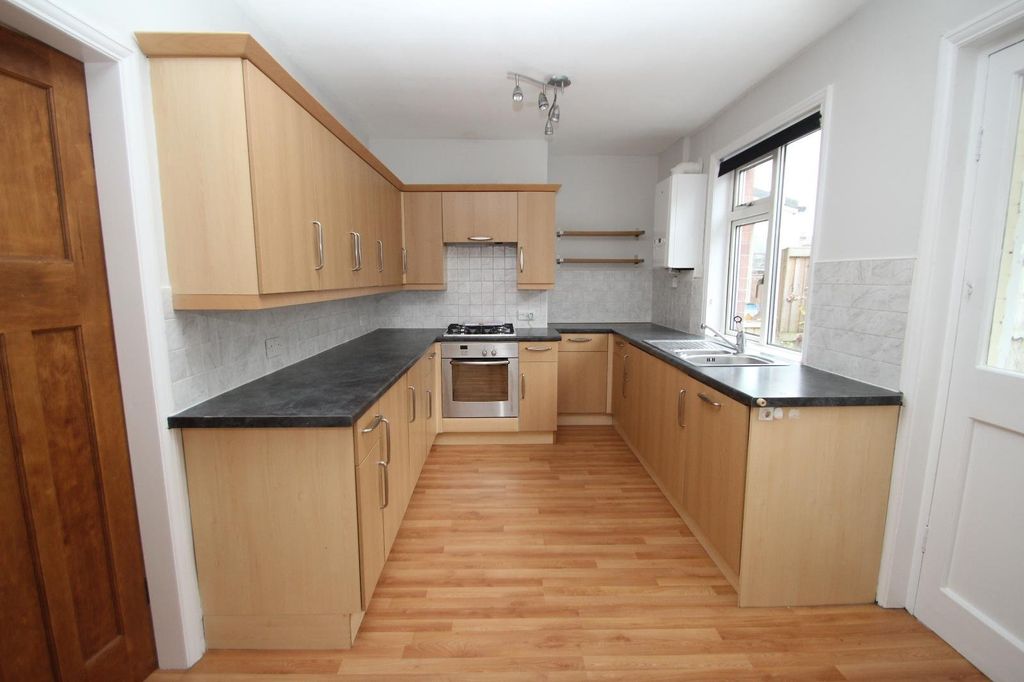 Property photo 3 of 9 0 General