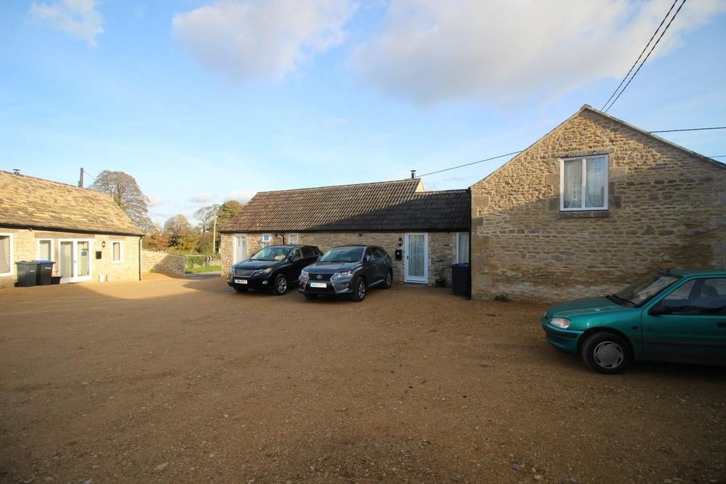 Additional image 25 of 3 bed barn conversion to rentMonkton Farleigh, Bradford-On-Avon BA15