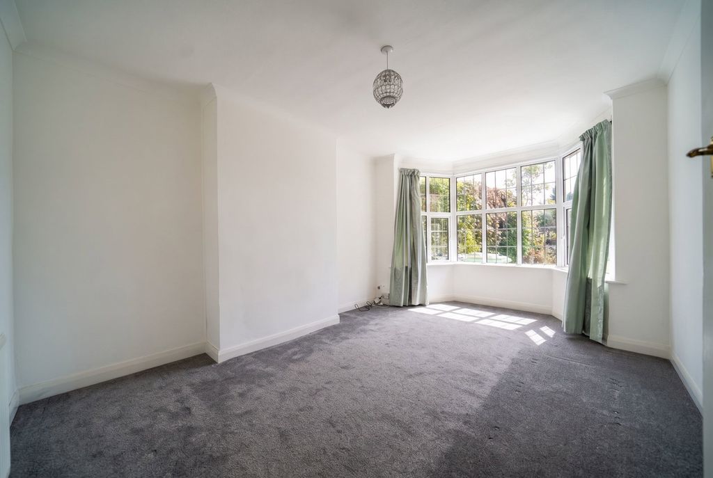 Property photo 3 of 24