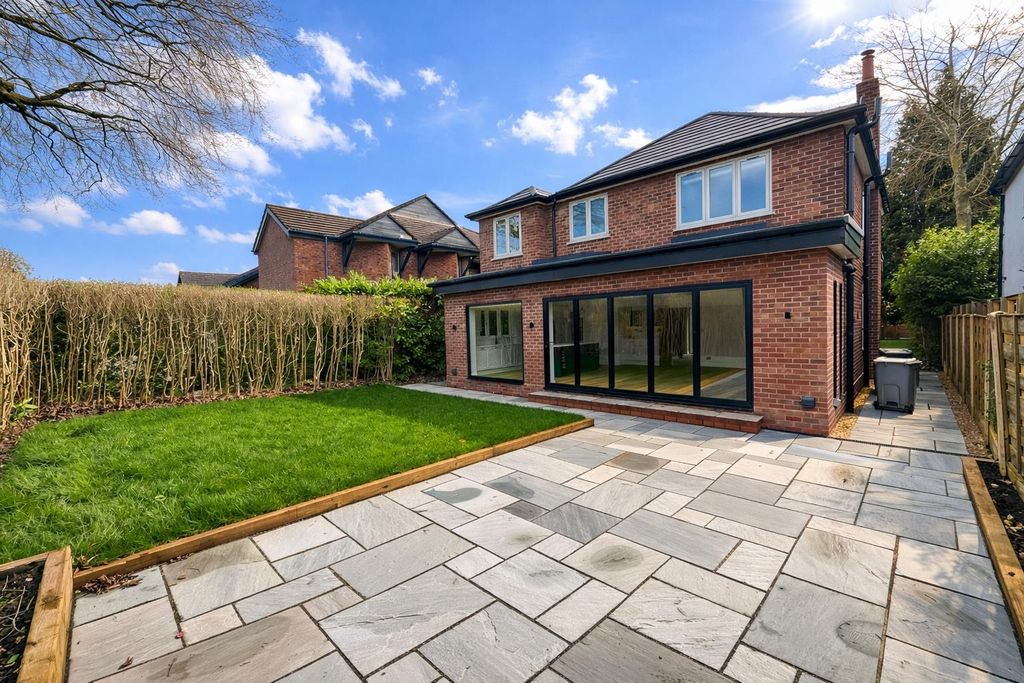Additional image 6 of 5 bed detached house to rentKnutsford Road, Wilmslow SK9