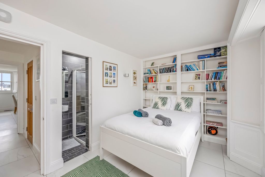 Additional image 31 of 3 bed flat for saleSussex Square, Brighton, East Sussex BN2