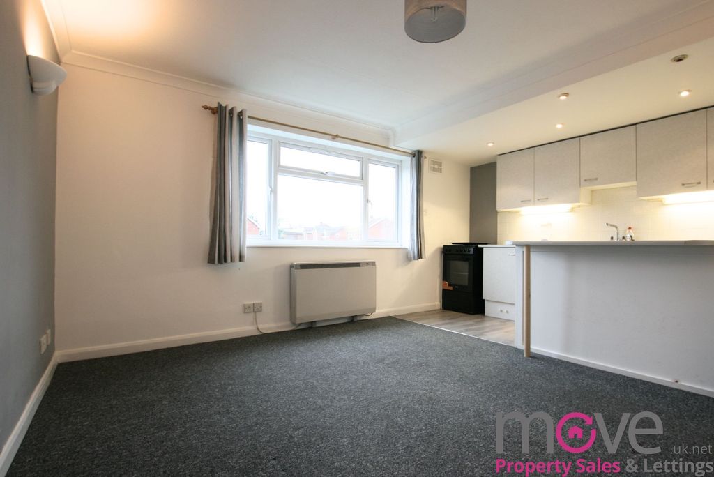 Property photo 3 of 5 Photo 4