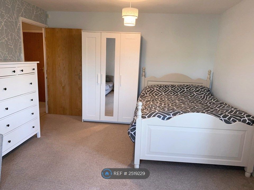 Property photo 2 of 4