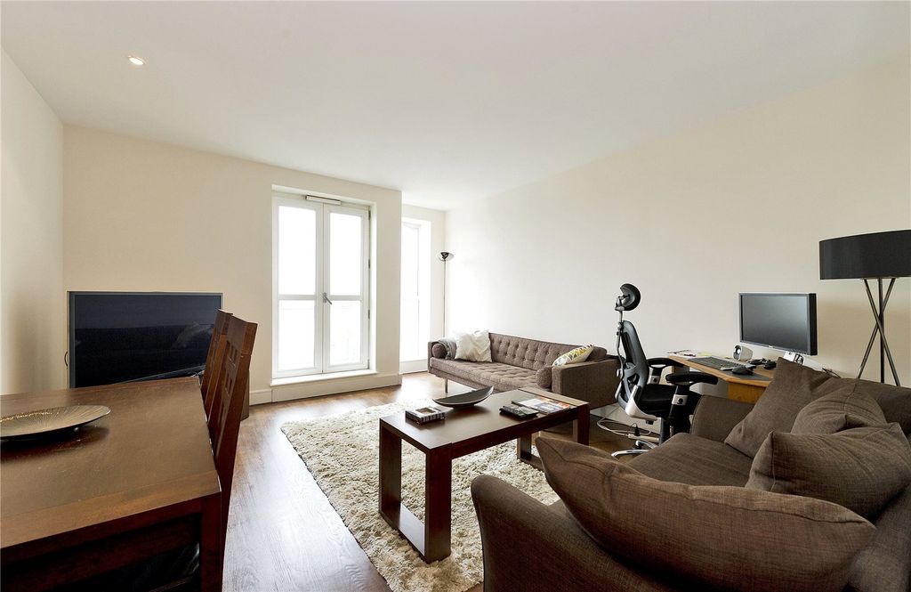 Property photo 3 of 6 Reception Room