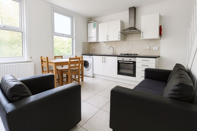 Property photo 2 of 12 Photo 9