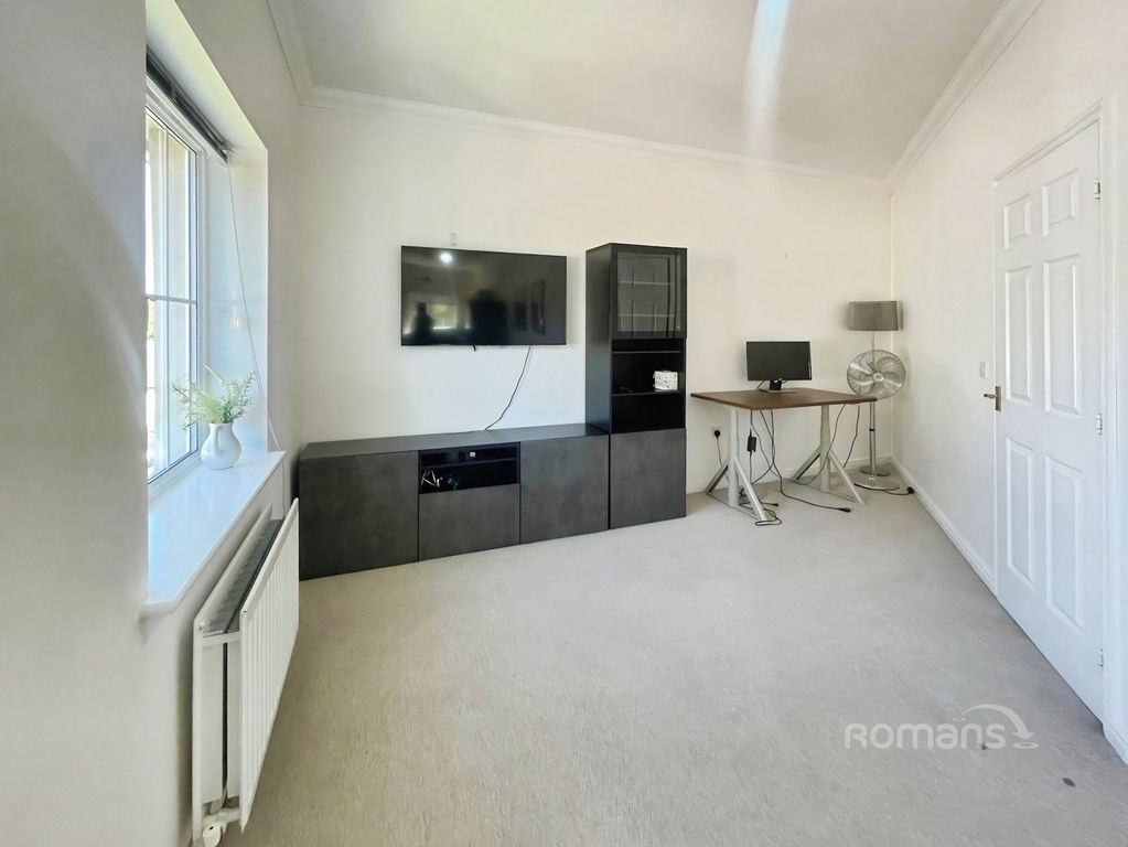 Property photo 3 of 12 Pbox-Img.Jpeg