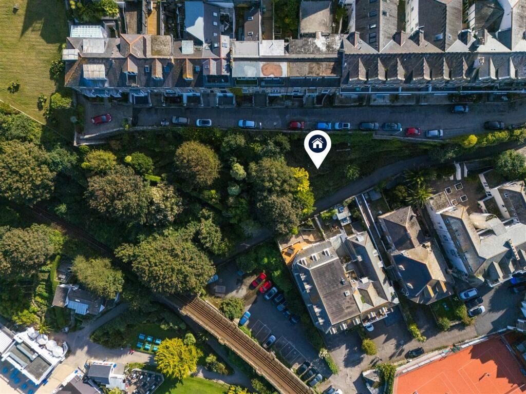 Property photo 3 of 12 4841923