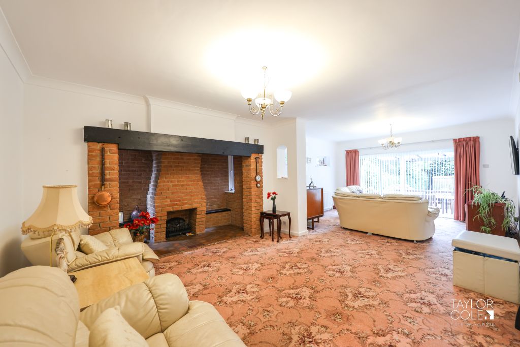 Property photo 3 of 32