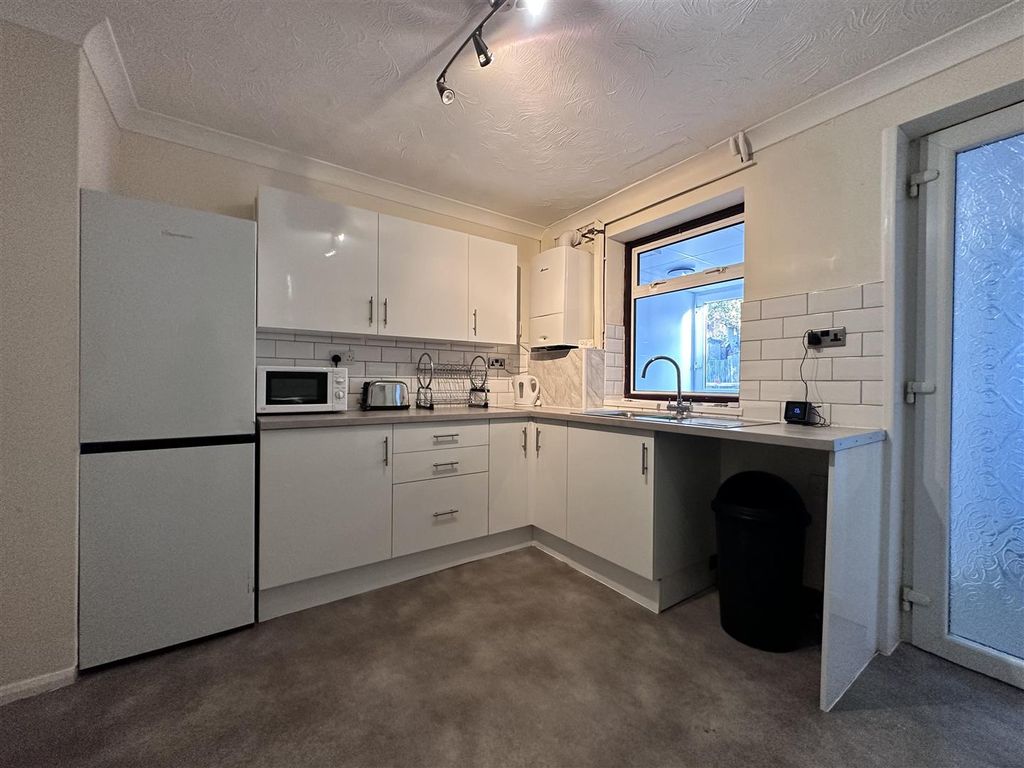 Property photo 2 of 11 Img_1165.Jpg